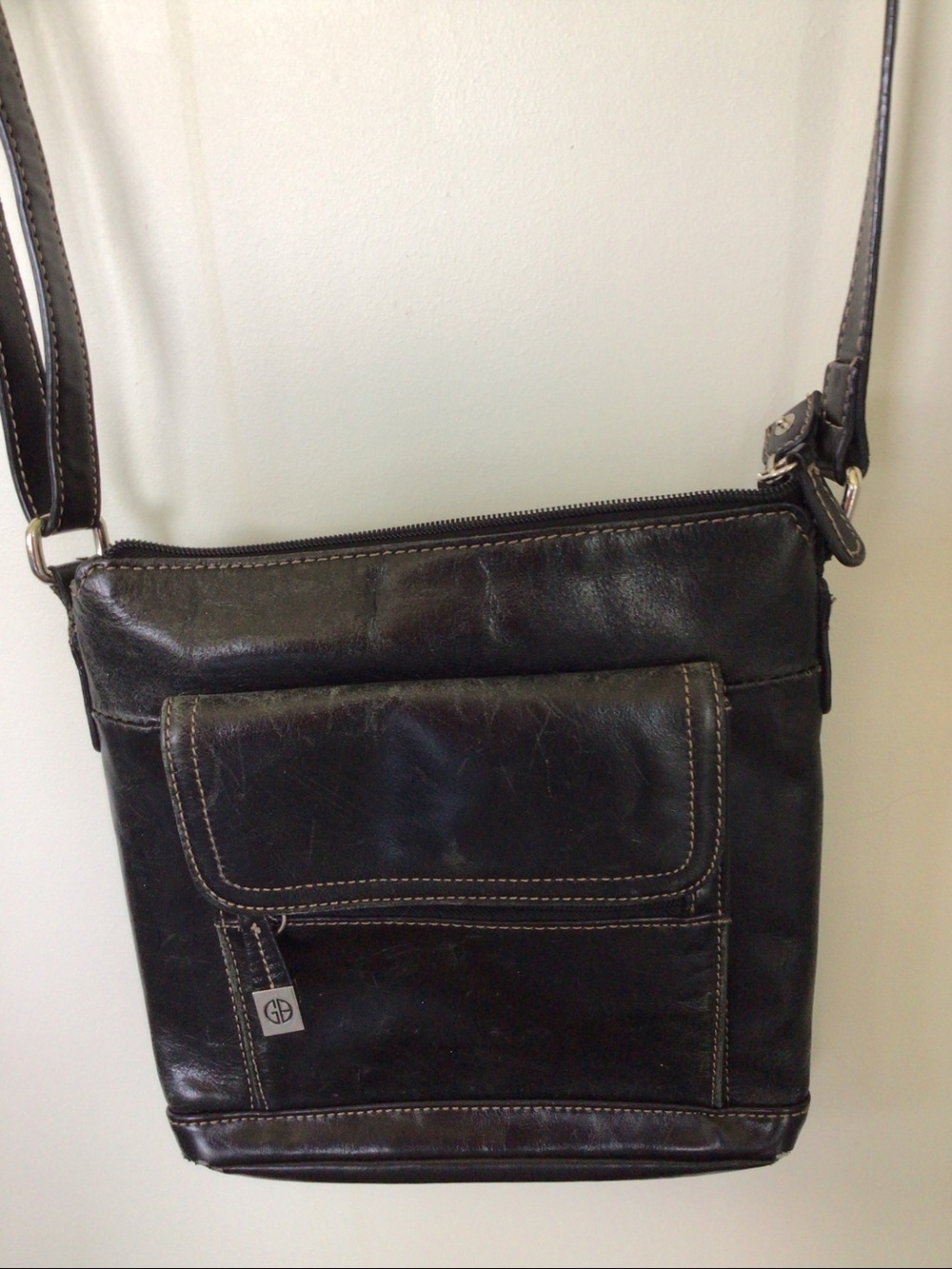 Vintage Giani Bernini genuine Black Leather Crossbody Bag